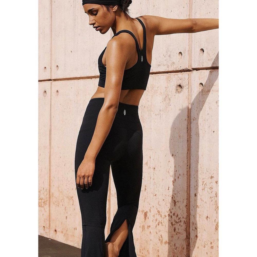 Free People Movement Never Better Flare Pants Size Small Navy Blue Yoga Athletic